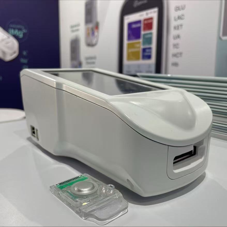 Veterinary Blood Analyzer - Analizador Bioquímico, Instrumentos Analíticos Clínicos, Analizador